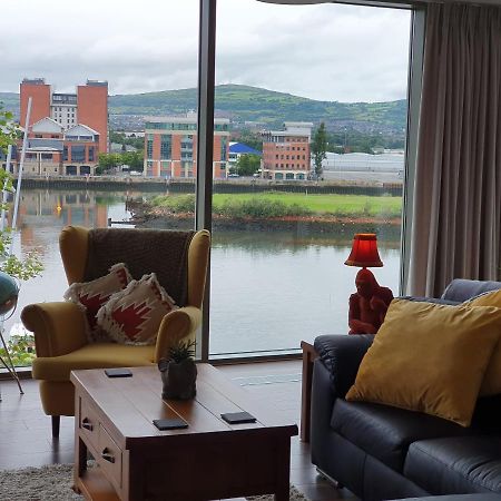 Luxury Apartment Marina Views At Titanic Quarter Belfast Exterior photo