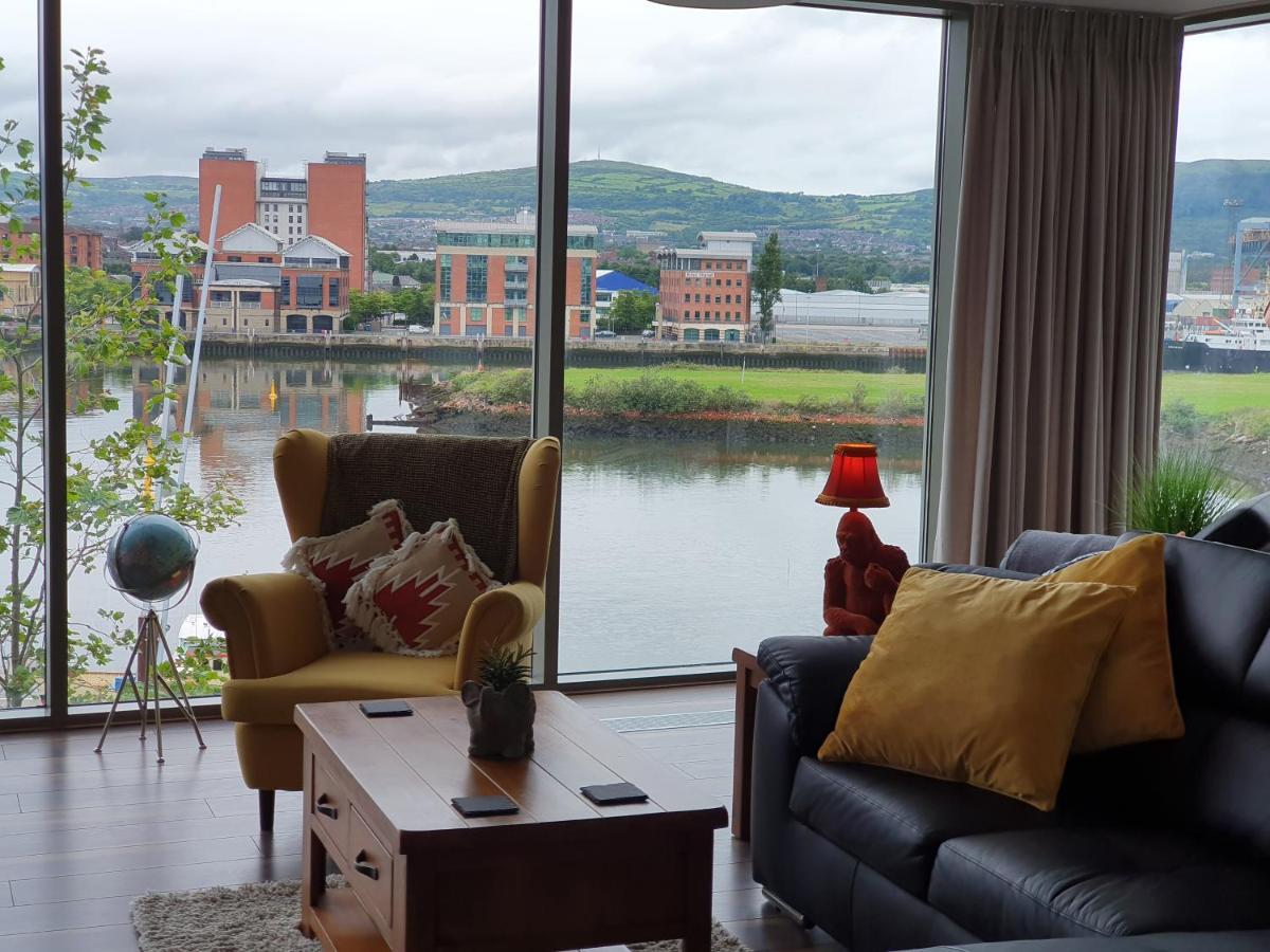 Luxury Apartment Marina Views At Titanic Quarter Belfast Exterior photo