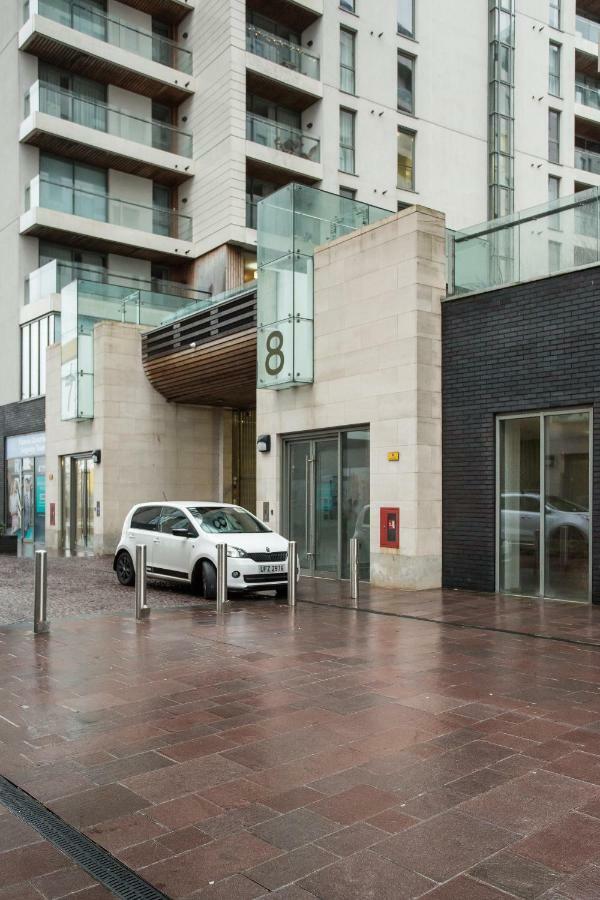 Luxury Apartment Marina Views At Titanic Quarter Belfast Exterior photo