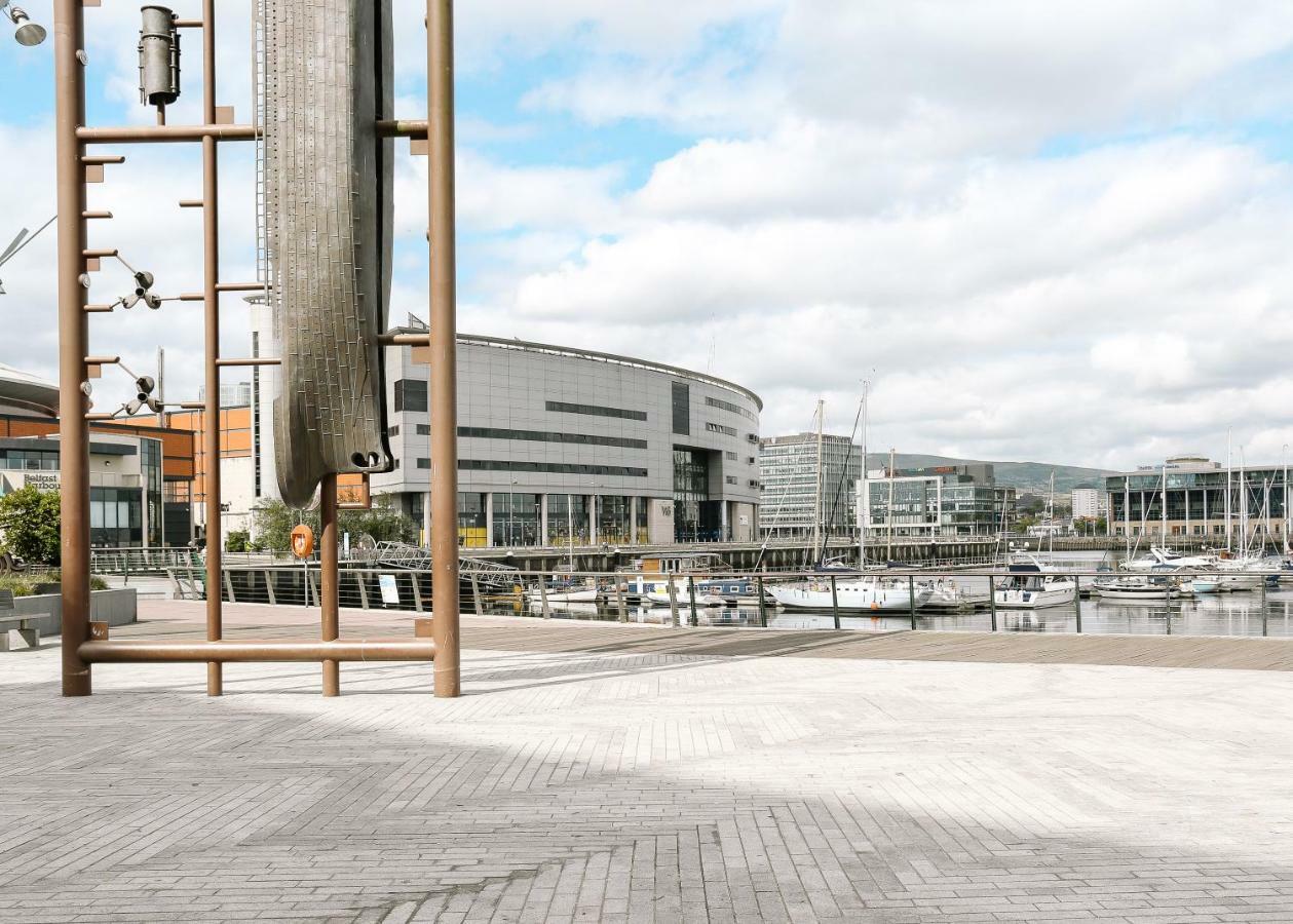 Luxury Apartment Marina Views At Titanic Quarter Belfast Exterior photo